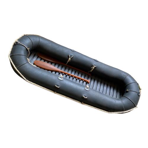 Artikelbild des Artikels “Kleiner Flossack mit Paddel 1/6 “