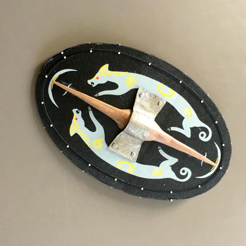 Product image of the product “1/6 Wood Shield with Yellow decorations (Real Wood and Metal) ”