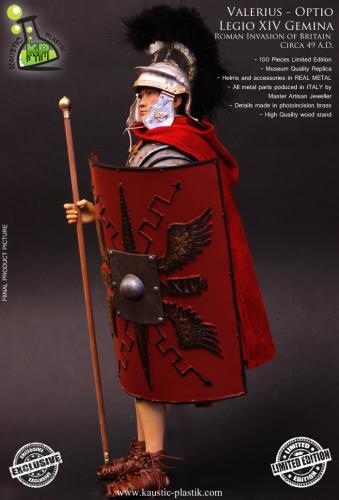 Product image of the product “Option Command Staff (Metal and Wood) ”