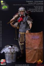 Product image of the product “Tiberius Claudius Maximus - Legionary with marching pack 1:6 (Not Perfect) ”