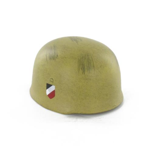 Artikelbild des Artikels “M38 Ardennen Fallschirmjäger Helm mit 2 Abzeichen 1/6 “