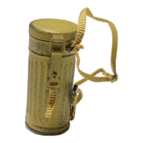 Artikelbild des Artikels “M38 Tropen Gasmaskenbüchse, 1/6 in Metal “
