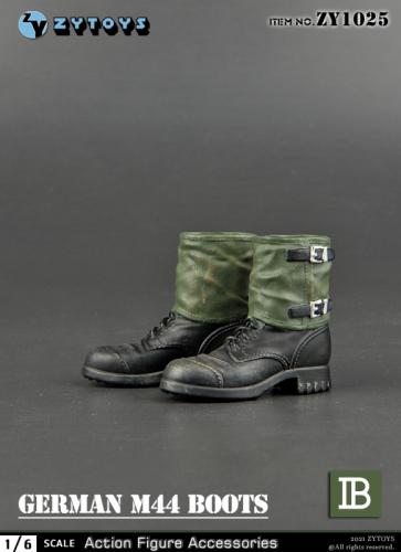 Product image of the product “M44 German  Fieldboots with Gaiters (Black) 1/6 ”