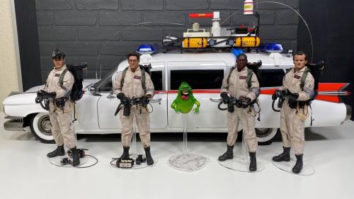 Product image of the product “Ghostbusters, 1984 Special Pack and  1/6 with Ghostbusters ECTO-1 1/6 ”