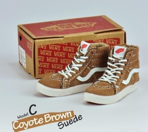 Artikelbild des Artikels “Coyote Brown Suede Shoes Brown “
