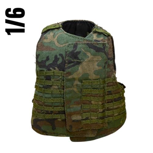 Product image of the product “Body Armor Woodland 1/6 ”