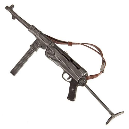 Artikelbild des Artikels “MP 40 aus Kunststoff 1/6 “