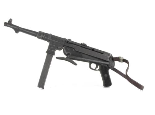 Artikelbild des Artikels “MP 40 aus Kunststoff 1/6 (marine) “