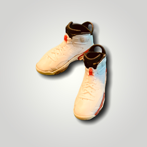 Artikelbild des Artikels “Sportschuhe 1:6 “