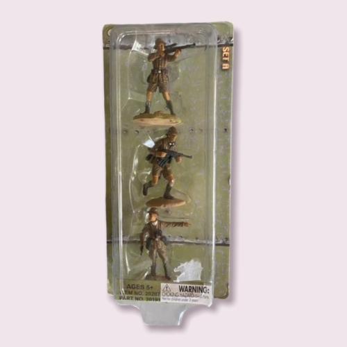 Artikelbild des Artikels “1:32 3 Figuren Set DAK Team “