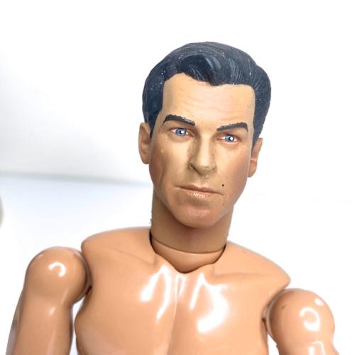 Artikelbild des Artikels “Pierce Figure 1:6 “