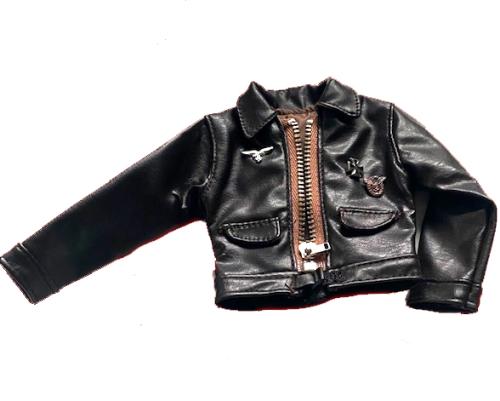Artikelbild des Artikels “Piloten Jacke braun 1:6 “