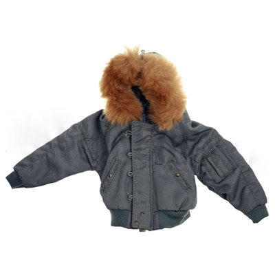 Artikelbild des Artikels “Polar Parka mit Fellkragen 1:6 “