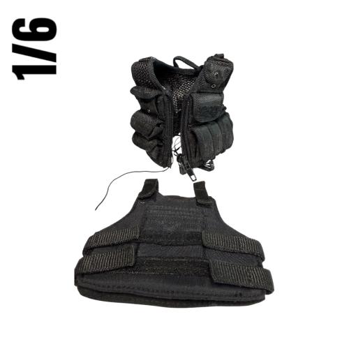 Artikelbild des Artikels “1:6 Recon Chest Harness with Knife (OG) “