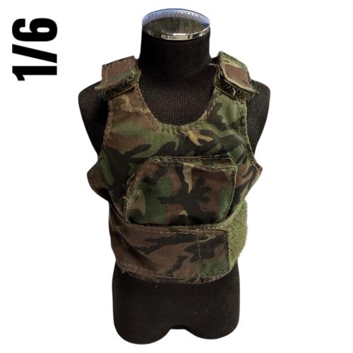Artikelbild des Artikels “1:6 Body Armor  (Woodland) “