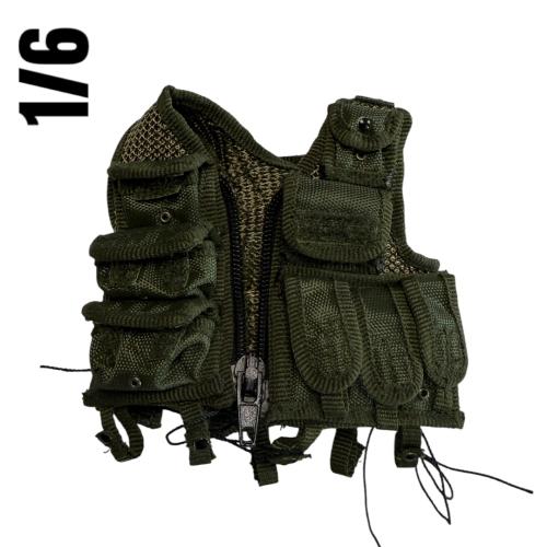 Artikelbild des Artikels “Multi Pocket Vest 1/6 (OG) “
