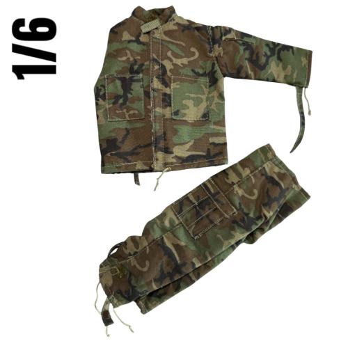 Artikelbild des Artikels “Biohazard Uniform Woodland 1:6 “