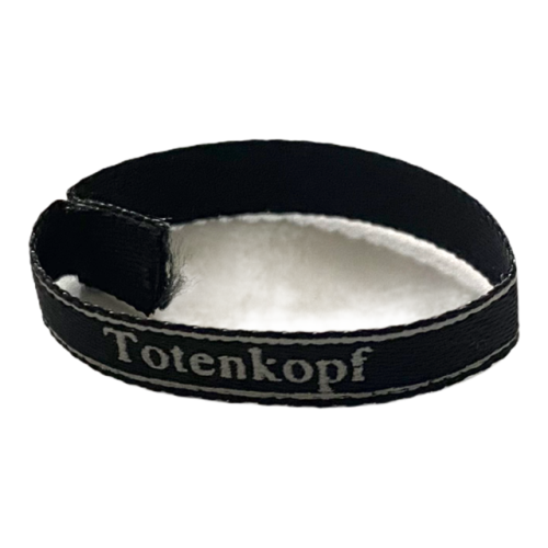 Product image of the product “Ärmelband Totenkopf ”