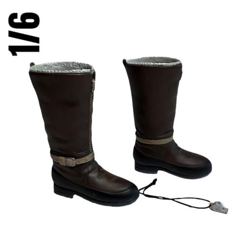 Product image of the product “Royal Air Force Flight Boots and Whistle (Blue) 1/6 ”