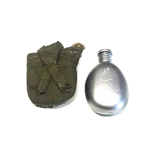 Artikelbild des Artikels “Russian Canteen Feldflasche mit Stoffträger “