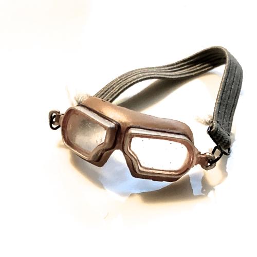 Product image of the product “Russian tanker Googles 1/6 ”