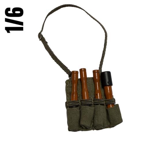 Product image of the product “CHInCOM Handgranate and pouch  1/6 ”