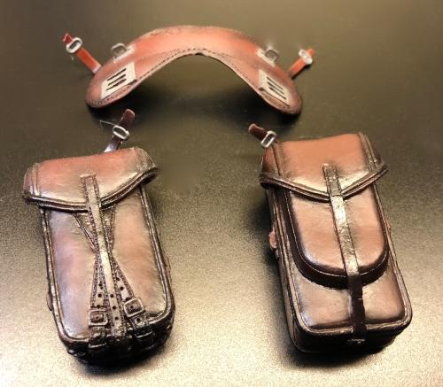 Product image of the product “Satteltaschen 1/6 Kunststoff mit Halter ”