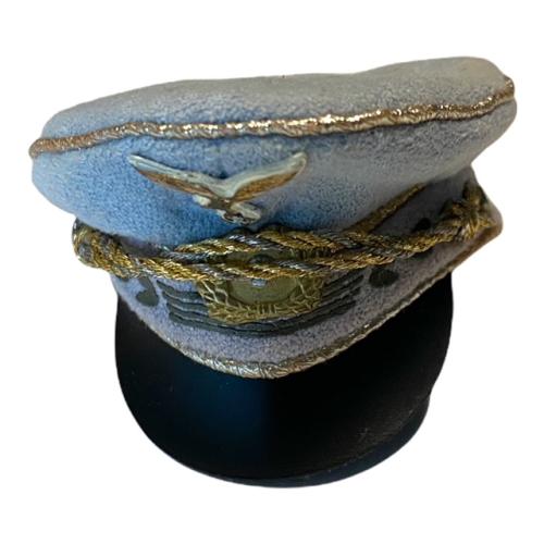 Artikelbild des Artikels “Schirmmütze, Hermann  1:6 “