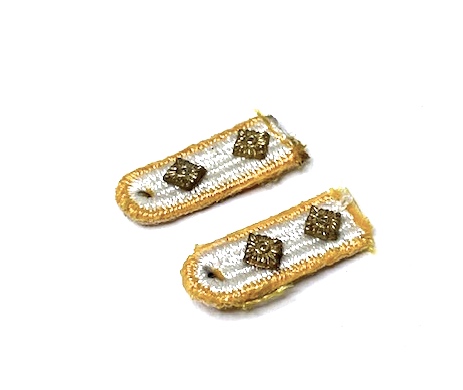 Artikelbild des Artikels “Schulterklappen gelb stoff 1:6 “