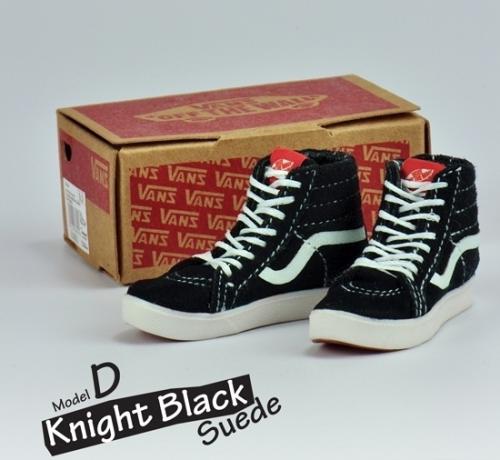 Product image of the product “Coyote Brown Suede Shoes BLACK ”