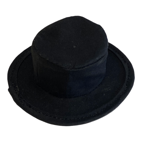 Product image of the product “Small Size Hat in fabric   1/6 ”