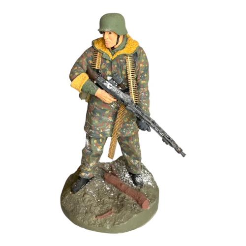 Product image of the product “Soldat  aus Kunststoff / Resin mit Sockel 1/9 ”