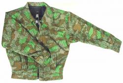 Product image of the product “Splitertarn Jacke mit Reissverschluss Field made zipper-front splinter jacket ”