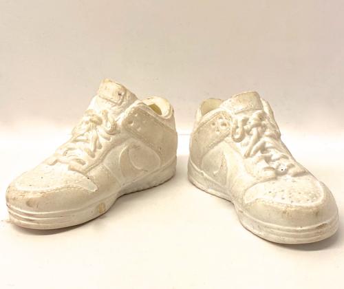 Artikelbild des Artikels “Sportschuhe 1:6 “