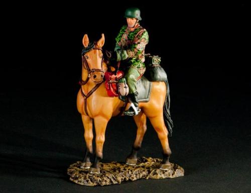 Artikelbild des Artikels “WWII: SS Trooper on horse with rifle in Spring 1945 colour scheme “