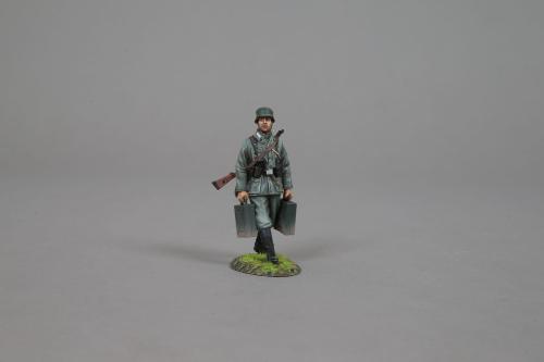 Product image of the product “SS117B HEER INFANTEER WITH MORTAR AMMO CRATES (Limited Ed 100) ”