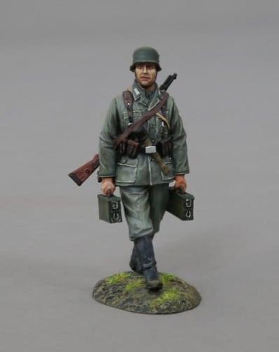 Artikelbild des Artikels “WH Schuetze mit Munitionsgurtkasten   1/30 “