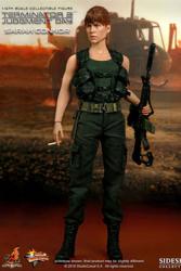 Artikelbild des Artikels “Terminator 2 Movie Masterpiece Actionfigur 1:6 Sarah Connor 28 cm “