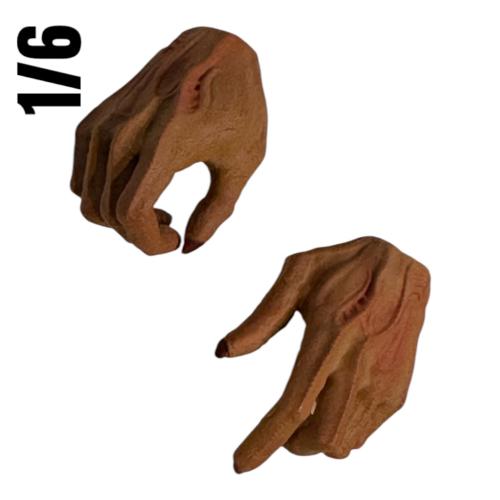 Product image of the product “Star Trek Commander Saru Hands 1/6 ”