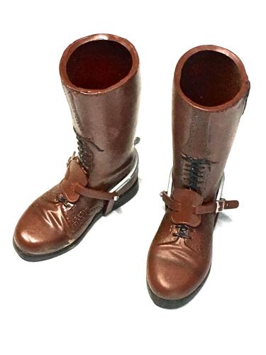 Product image of the product “Offizierstiefl braun Kunststoff 1/6 ”