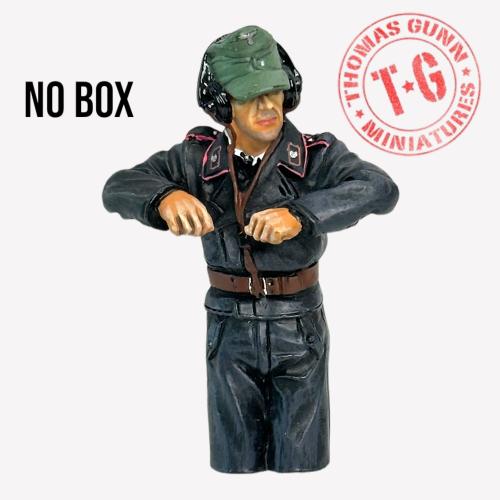 Artikelbild des Artikels “Tank Crew Commander (C)  1/30 “