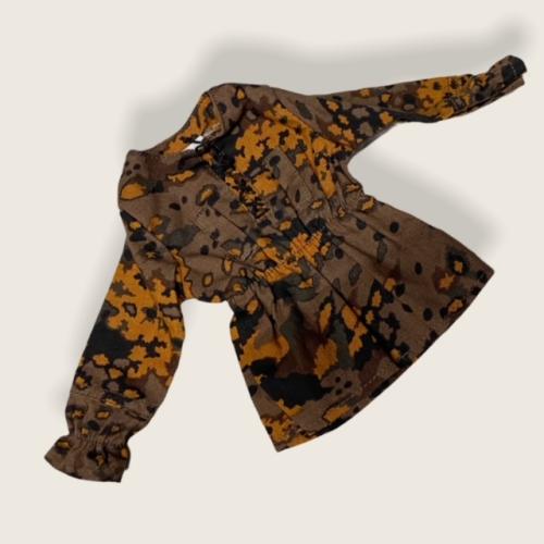 Product image of the product “Tarnschlupfjacke, zweites Model, Eichenlaub Muster 1, ”