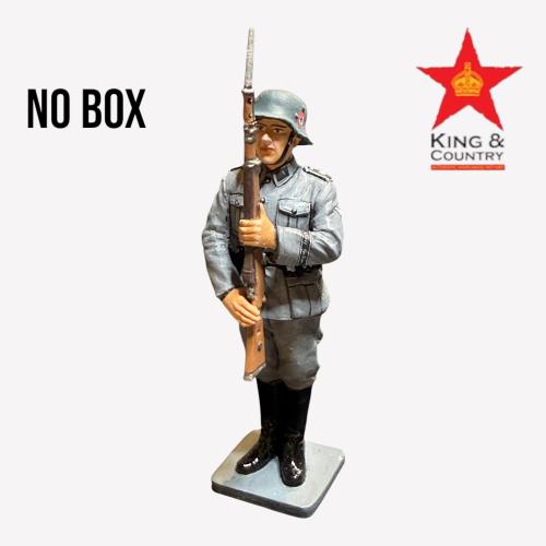Product image of the product “Waffen SS Presenting Arms BY KING AND COUNTRY (RETIRED) (No Box) ”
