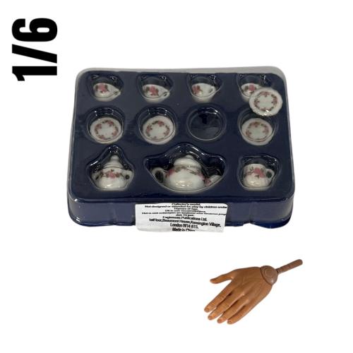 Product image of the product “Tässchen Set porcelein 1/6 ”