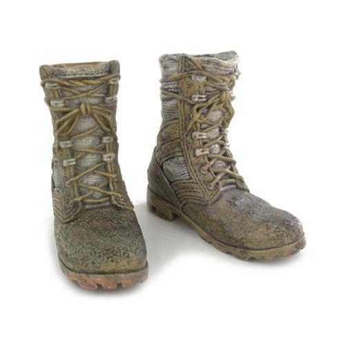 Artikelbild des Artikels “US Army Desert Boots (Brown) 1:6 “