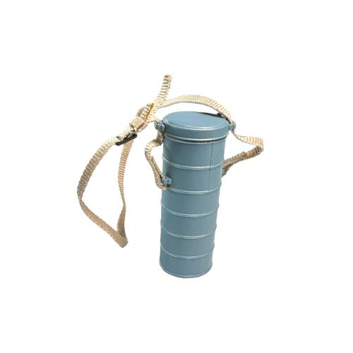 Product image of the product “Gasmaskenbüchse in Kunststoff Lang 1/6 ”