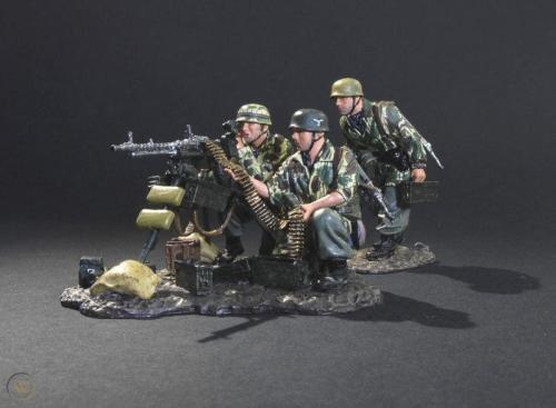 Product image of the product “WWII: Normandy 3 Man Fallschirmjager MG34 Team ”