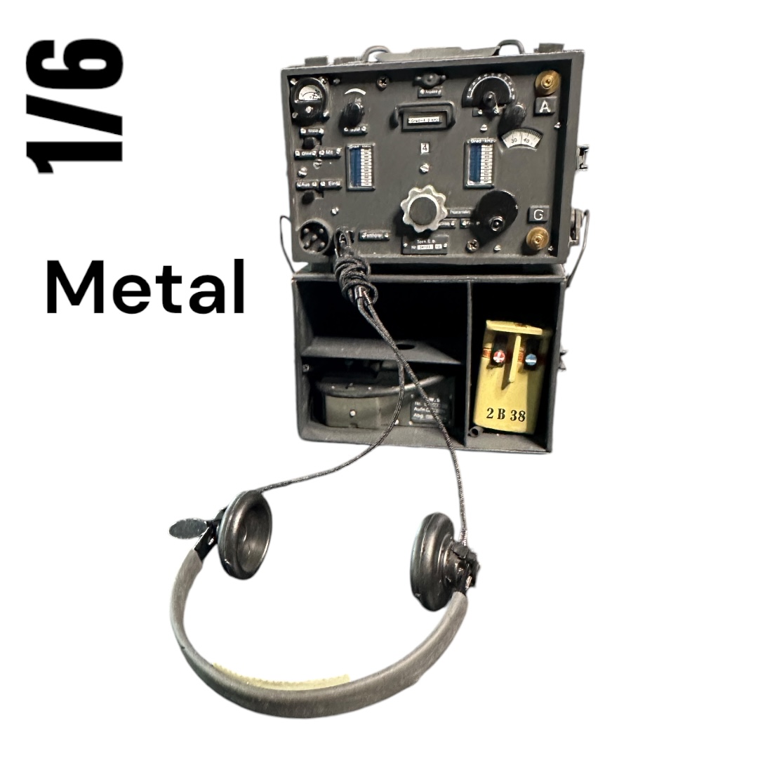  Artikelbild 1 des Artikels “FR. TE mit Batterie Tornister für KFZ   in 1/6 (Metal) “