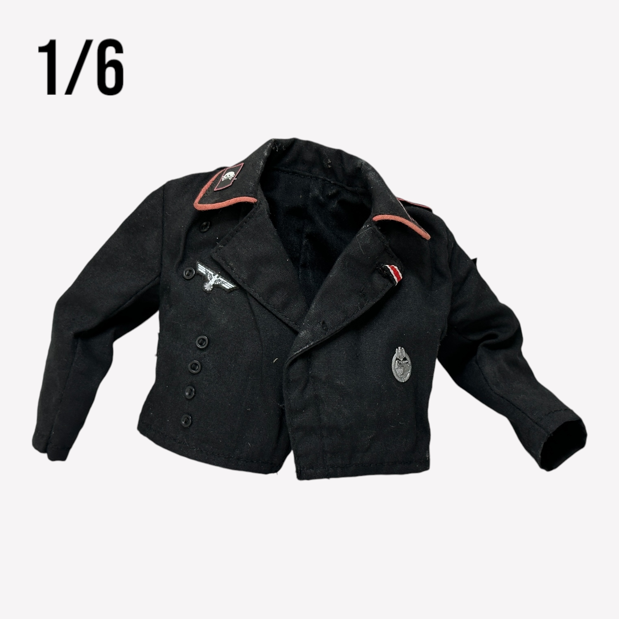  Artikelbild 1 des Artikels “Panzerjacke roten Paspel und Abzeichen1:6 “