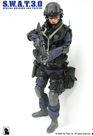  Artikelbild 1 des Artikels “Female Special Weapons and Tactics Version 3.0 “